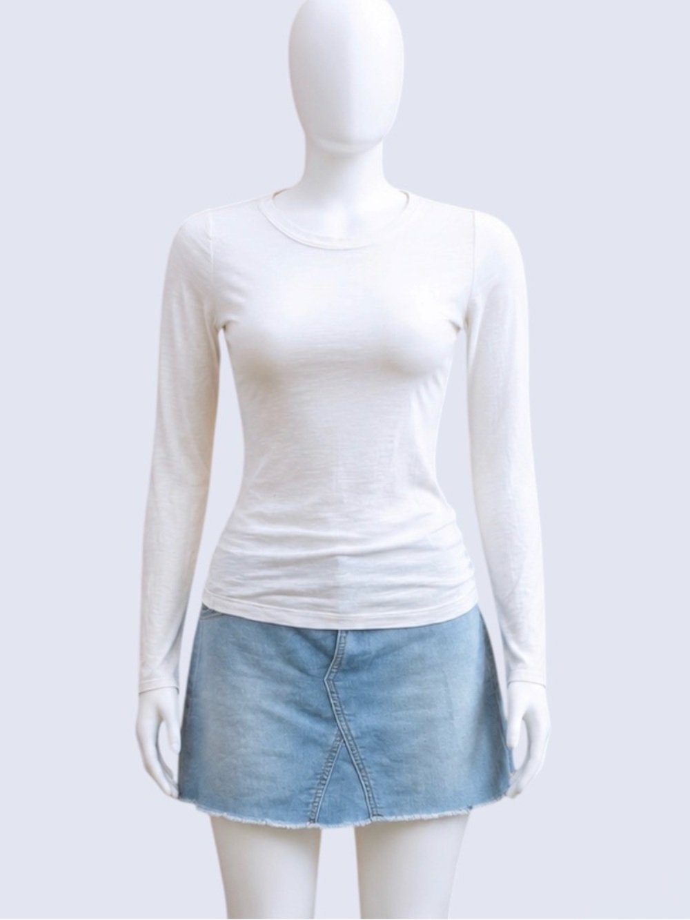 Cherokee Classic Casual White Long-Sleeve Crewneck Top size small